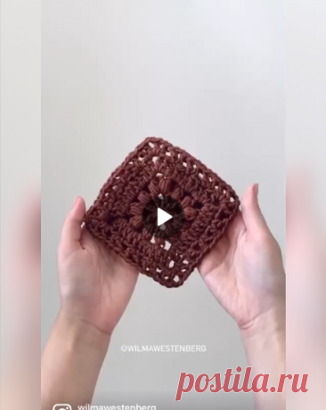 Идея для жилета из бабушкиного квадрата крючком 😍
объёмная вышивка