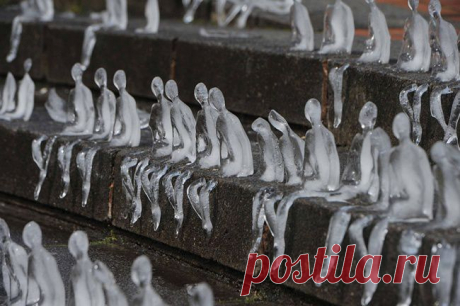 5000 тающих ледовых скульптур в память жертв Первой мировой войны