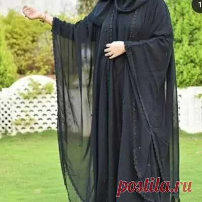 “2024 Abaya Fashion Trends: Embracing Tradition with a Modern Twist”