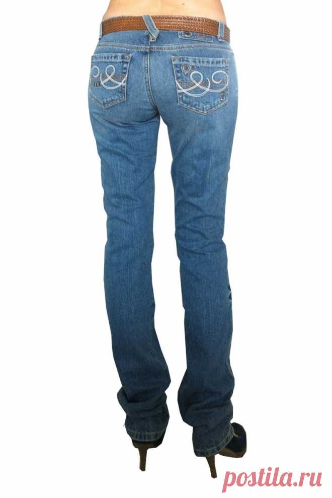 Американские джинсы Southern Thread® Lennox Jeans сочетает в себе классические и молодежные тренды современной джинсовой моды. 

Джинсы выполнены из Premium Denim плотностью 12 унций, состоящего на 99 % из хлопка и на 1 % из спандекса. 

При изготовлении джинсового материала используется технология ring spun - пряжа кольцевого прядения. Задние карманы вышиты оригинальным рисунком. Шлифование, потертости сделаны вручную. 

Цена = 2 199 рублей с бесплатной доставкой.
