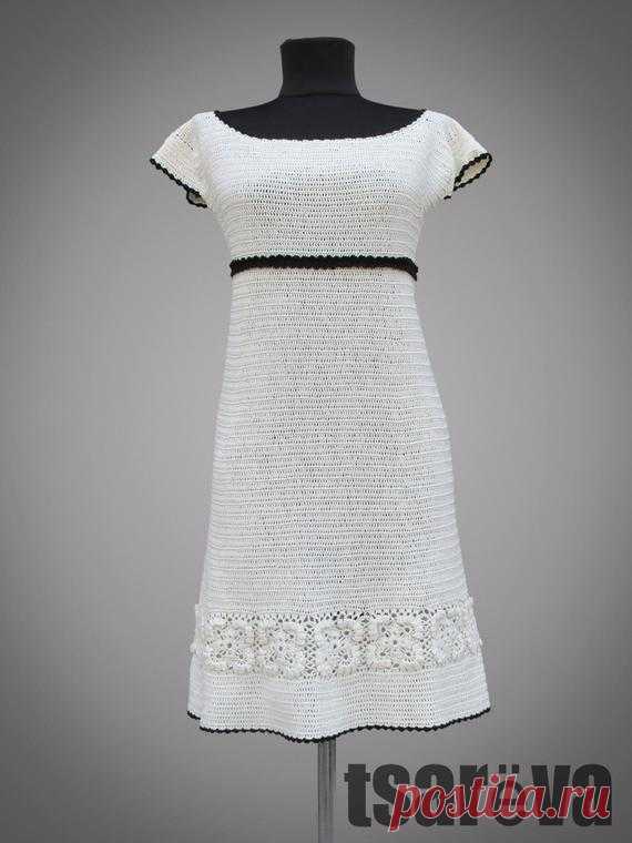 Crochet dress Mademoiselle Coco. White elegant handmade women day or cocktail organic cotton crochet dress. Made to order. Free shipping. Crochet dress Mademoiselle Coco. White elegant handmade women day or cocktail organic cotton crochet dress. Made to order. Free shipping.  This charming dress in the style of Chanel, like a soft white cloud envelops the female figure, emphasizing its fragility and weightlessness. A thin black belt