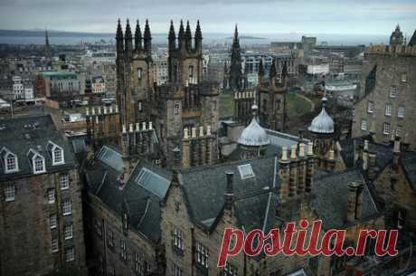 Edinburgh, Scotland
photo via michelle