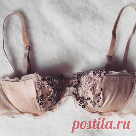 Maria в Instagram: «I put some beautiful Italian lingerie items to my shop 👙 come and check ▶ founditgreat.etsy.com  #goodmorning #lace #bra #lingerie #body…» 105 отметок «Нравится», 4 комментариев — Maria (@founditgreat) в Instagram: «I put some beautiful Italian lingerie items to my shop 👙 come and check ▶ founditgreat.etsy.com…»