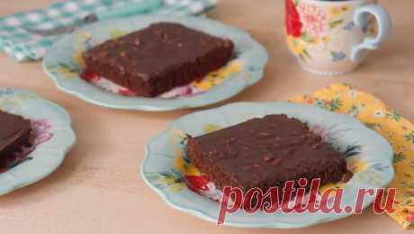 Для Вас рецепт тонкого шоколадного торта с ароматной глазурью с орехами. Пошаговый рецепт приготовления тонкого шоколадного торта в духовке