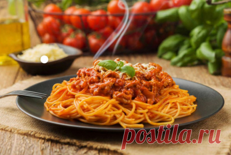 Паста «Болоньезе». Одна из вариаций популярнейшего блюда итальянской кухни - пасты
