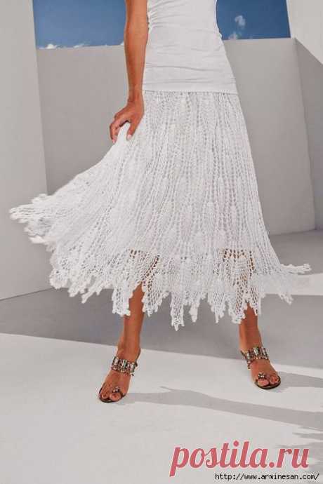 Очаровательная белая юбка