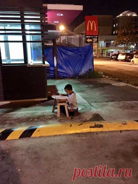 После этих фото жизнь 9-тиленого мальчика из Филиппин изменилась навсегда