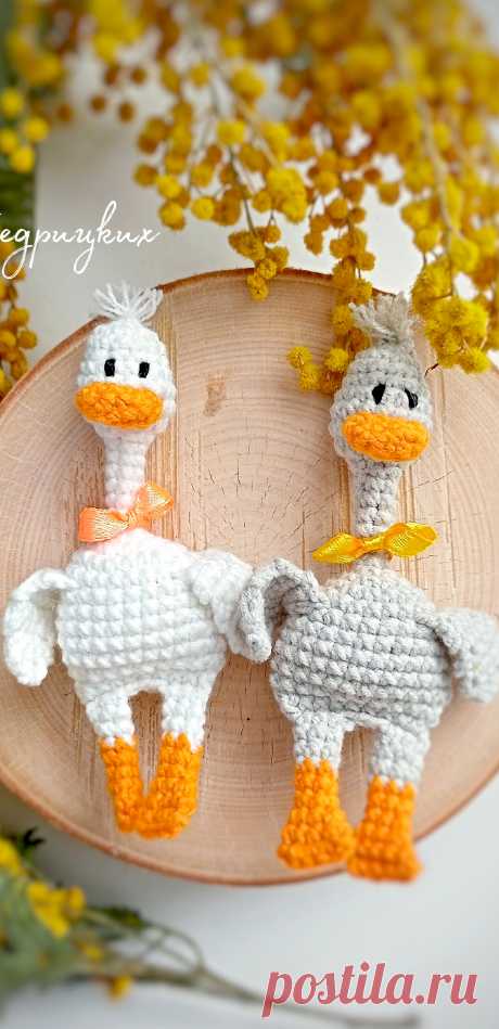 PDF Гусь крючком. FREE crochet pattern; Аmigurumi toy patterns. Амигуруми схемы и описания на русском. Вязаные игрушки и поделки своими руками #amimore - гусь, маленький гусёнок.