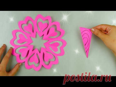 Как вырезать цветок с сердечками из бумаги [Поделки из бумаги]
