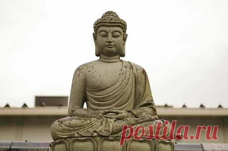 Статуя Будды убила напавшего на монаха мужчину в Таиланде | Bixol.Ru