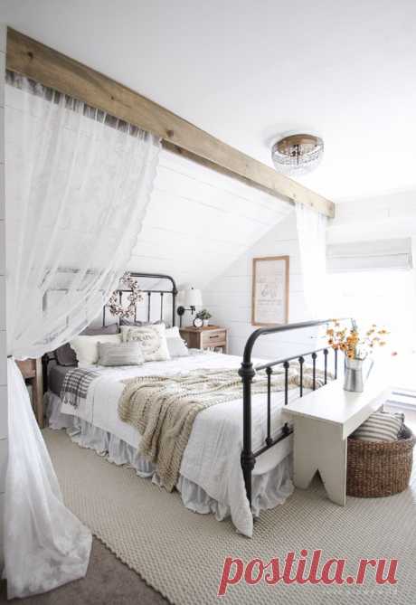 50 Decorating Ideas for Farmhouse-Style Bedrooms Modern farmhouse style combines the traditional with the new for a peaceful, welcoming feel. Here are fifty farmhouse bedroom photos to inspire you.