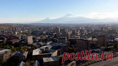 Родные бойцов, пропавших без вести в Карабахе, перекрыли проспект в Ереване