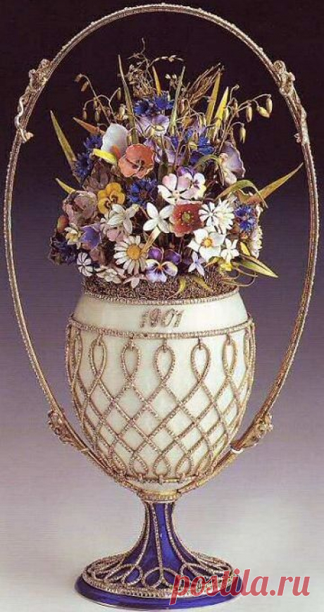 The Fabergé Tsar Imperial Easter Egg. 1901 | Margaret Bartolome приколол(а) это к доске Peter Carl Faberge | Pinte…