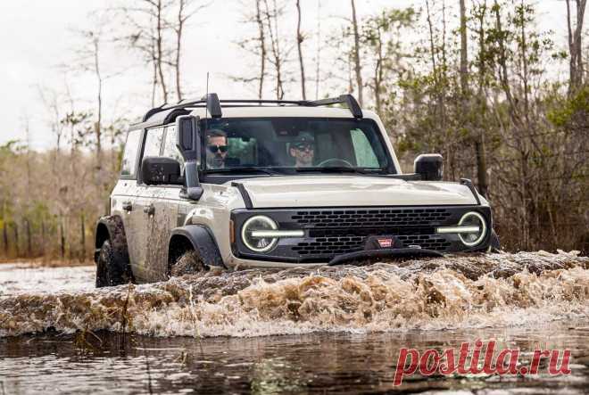 Ford Bronco Everglades 2022: интерьер, экстерьер, фото, видео