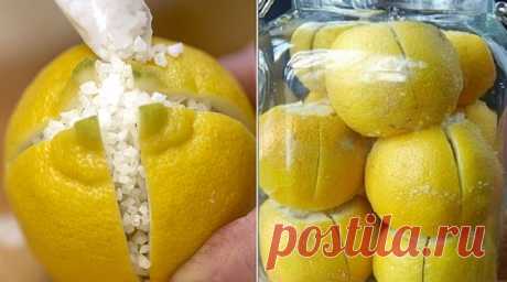 Она разрезала лимон и засыпала его солью. Когда я увидела результат — то сделала то же самое!