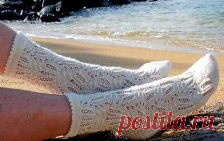 Socks beautiful pattern. How to knit socks spokes | Домоводство для всей семьи
