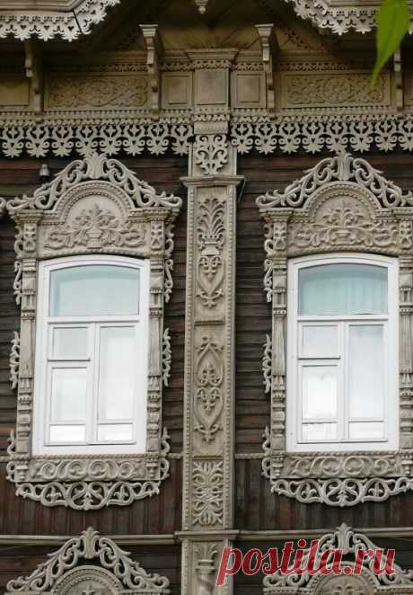 Wooden architecture of Russian North is one of the most remarkable forms of traditional Russian architecture. Traditional wooden houses in Russia are adorned with decorative trim around the windows and on the roof, porches, and gates, which served to protect house from evil spirits, maintain well-being, attract positive energy, and ensure fertile soil for farming. (Siberian windows)