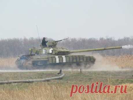 Минобороны: Украинский наводчик-оператор танка Т-64Б уничтожил пять вражеских танков Т-72 и Т-64 / Гордон