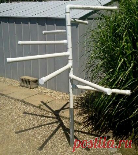 PVC Pool Towel Rack (used inch and a quarter pipe and fittings) | Pool decks