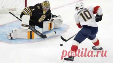 Пас Тарасенко и 16 сейвов Бобровского помогли «Флориде» обыграть «Бостон». «Флорида Пантерз» одержал победу над «Бостон Брюинз» в четвёртом матче второго раунда плей-офф Национальной хоккейной лиги (НХЛ). Читать далее