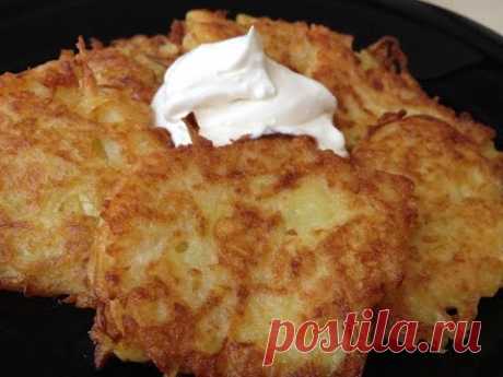 Драники (Деруны) - Невероятно Вкусные и Соус Специально Для Драников  (Potato Pancakes)