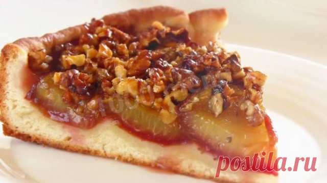 Пирог со свежей сливой и с хрустящими орешками рецепт с фото пошагово - 1000.menu