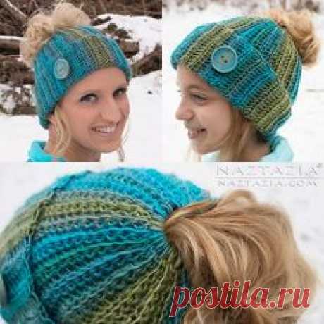 Ribbed Bun Hat, free pattern by Naztazia. Very easy - worked flat in SCBLO for ribbed look, then seamed. Top is crocheted around ponytail elastic. Can add a lot of different cute embellishments. #crochet #beanie