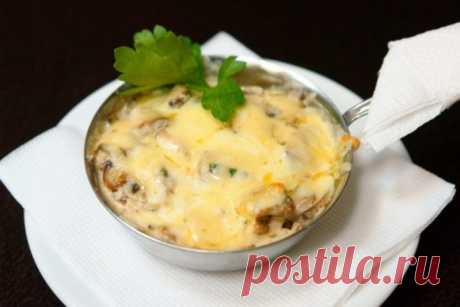 Жульен с картофелем и маринованными грибами, рецепт с фото — Вкусо.ру