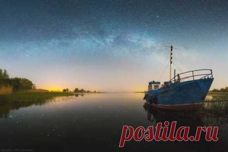 Весенняя ночь в тихой бухте. Куршский залив, Калининградская область. Доброй ночи! Автор фото – Валерий Притченко.