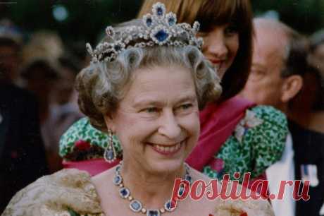 Daily Mail: смерть британской королевы Елизаветы II наступила во сне. Будущий король Великобритании провёл час с матерью перед её смертью.