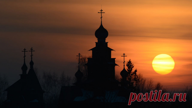 РПЦ напомнила Константинопольскому патриархату о его полномочиях. В полномочия Константинопольского патриархата не входит восстановление в сане священников из других церквей. Об этом заявил советник патриарха Кирилла протоиерей Николай Балашов на фоне перехода в клир Константинопольского патриархата ...