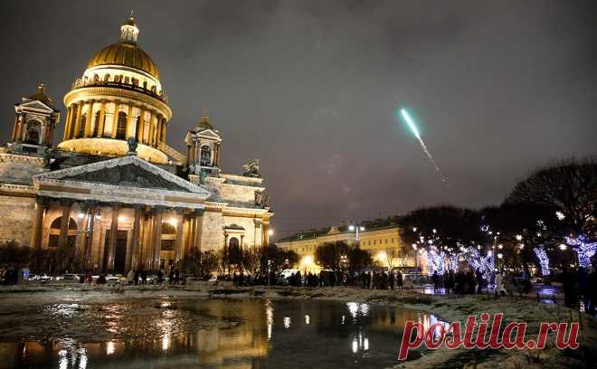 В Петербурге восемь человек пострадали из-за фейерверков. Восемь человек пострадали в Санкт-Петербурге в новогоднюю ночь при запуске фейерверков, сообщает издание «Фонтанка» со ссылкой на главное управление МЧС по городу.