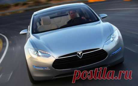 Уязвимость Tesla и проверка авто на безопасность: хакерский взлом Model 3