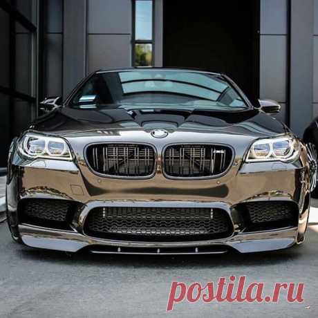 BMW M5 F10