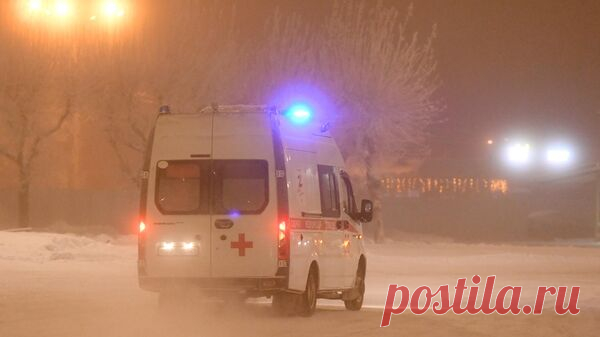 В Барнауле попавший в ДТП автомобилист сбил женщину, стоявшую на остановке
