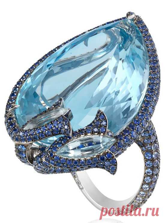 Chopard Aquamarine, Sapphire, and Diamond Ring