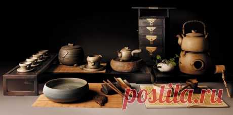 Все для чайной церемонии — сбор пазла Китайская чайная церемония — Гунфу-Ча или, как ее часто называют в Китае, Кунг-Фу чая, одна из многих, исторически сложившихся, китайских традиций, зародившихся несколько тысяч лет назад в древнем Китае. Китайская Гунфу-Ча — родоначальница всех чайных традиций, распространившихся по всему миру, представляющая собой отдельный ритуал восхищения вкусом чайного напитка, берущий свое начало из китайских провинций Фуцзянь и Гуандун.