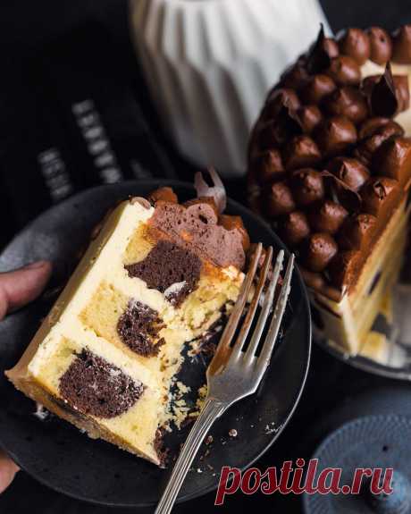 Необычный двухцветный торт «Партия»: ваниль, шоколад и кофе | Andy Chef (Энди Шеф) — блог о еде и путешествиях, пошаговые рецепты, интернет-магазин для кондитеров |