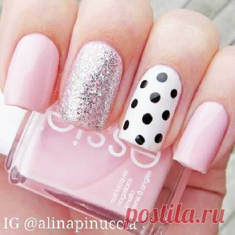 polka dot, accent nail | Nails