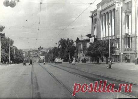 Тула трамвайная. Перекресток улиц Коммунаров и Гоголевской. 1959 год. Фото из коллекции Константина Шестакова.