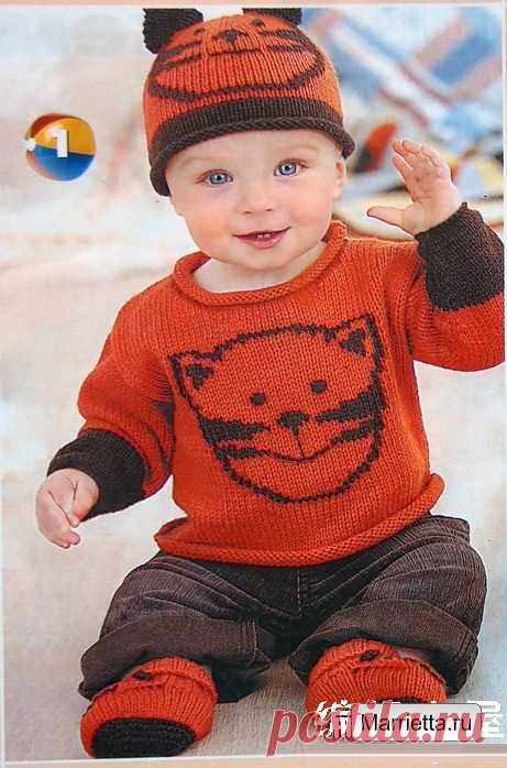 Комплект спицами КОШЕЧКА. Пуловер, пинетки и шапочка для малыша