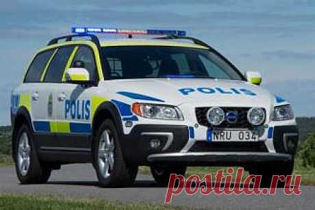 Обновленный Volvo XC70 D5 AWD 2014 поступил на службу шведской полиции