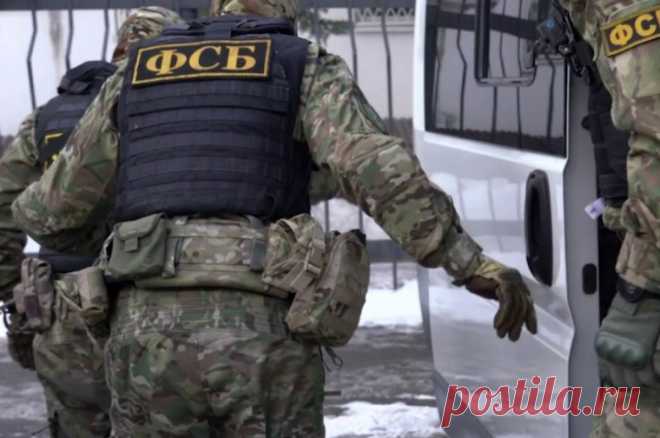 В Хабаровске сотрудники ФСБ задержали агента украинской разведки. Подозреваемый планировал убийство российских военных.