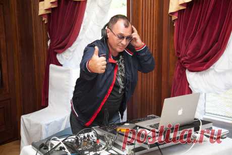 Mega DJ-Dmitry Lukianov
www.president-show.ru