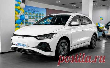 BYD e2 2023: электрический хэтчбек стал доступен в Китае