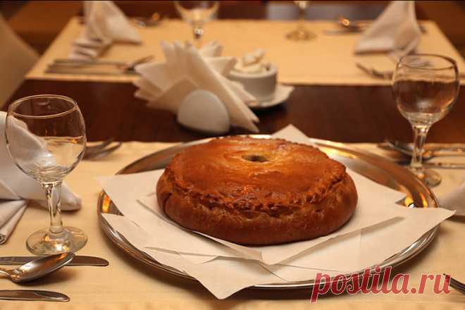 ЧЕБОКСАРСКИЙ ХУПЛУ  
Хуплу — чувашский национальный пирог с мясом и картофелем, готовили его обычно по торжественным случаям.

 

По рецепту, который за последние столетия почти не претерпел изменений, хуплу приготовила…