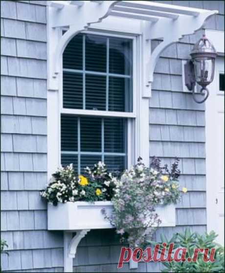 Paneled Window Box with Curved Brackets | Wood Window Boxes, Vinyl Window Boxes from Walpole Woodworkers | Outdoor projects