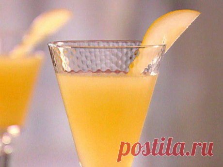 Пунш-коктейль «Беллини» со свежими персиками / Простые рецепты
