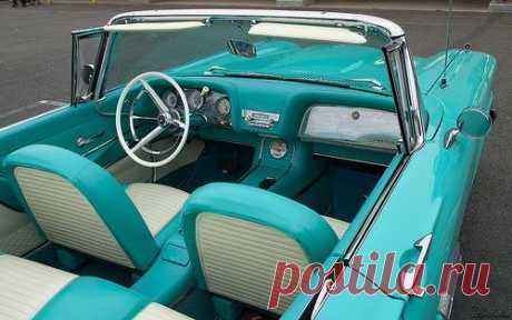 1959 Ford Thunderbird convertible with top down - turquoise - interior.фликр