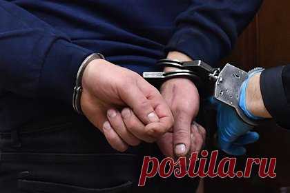 Капитана российского судна отдали под суд за смертельное отравление экипажа. Завершено расследование уголовного дела бывшего капитана морского судна «Улус-Скай» Евгения Лебедева, обвиняемого в отравлении газом экипажа из десяти человек, один из которых погиб. До отправления в рейс на судне, стоящем в порту Астрахани, были проведены фумигационные работы с применением пестицидов.
